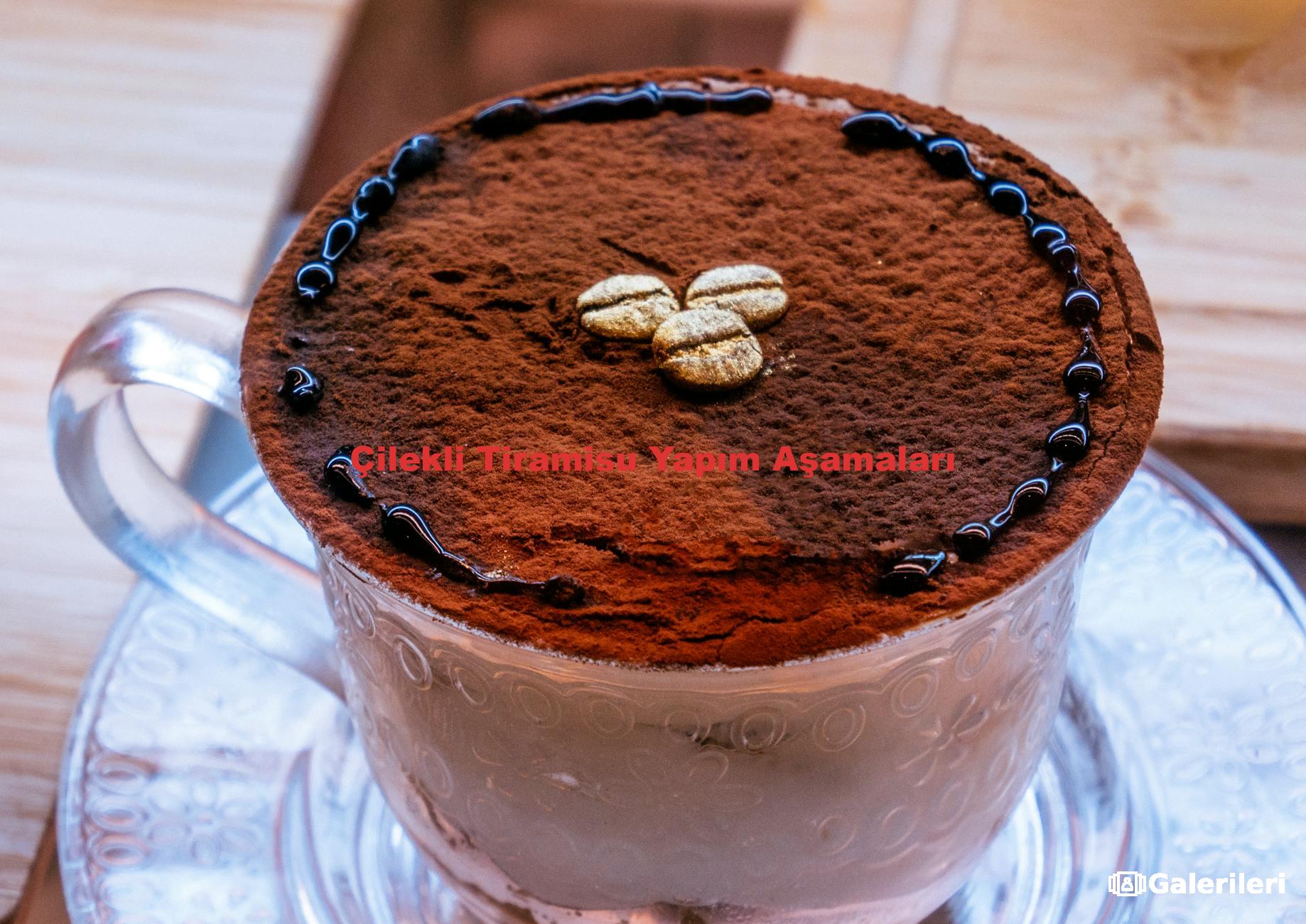Çilekli Tiramisu Yapım Aşamaları